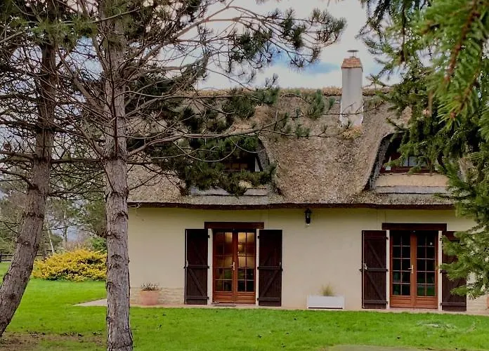 Maison Traditionnelle Normande Avec Piscine *