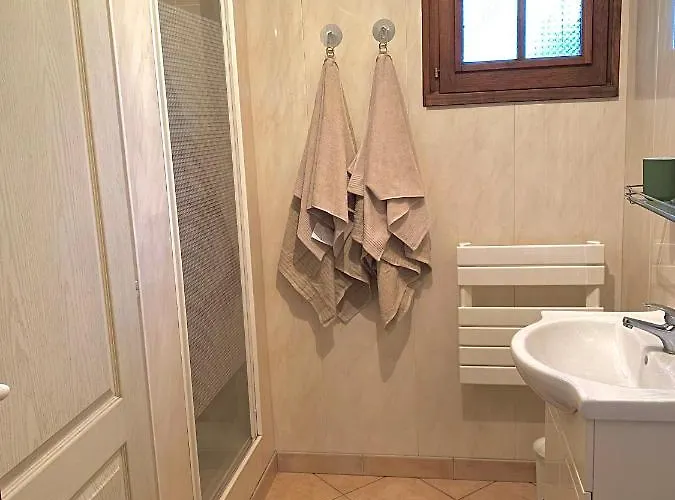 Maison Traditionnelle Normande Avec Piscine * Hotot-en-Auge